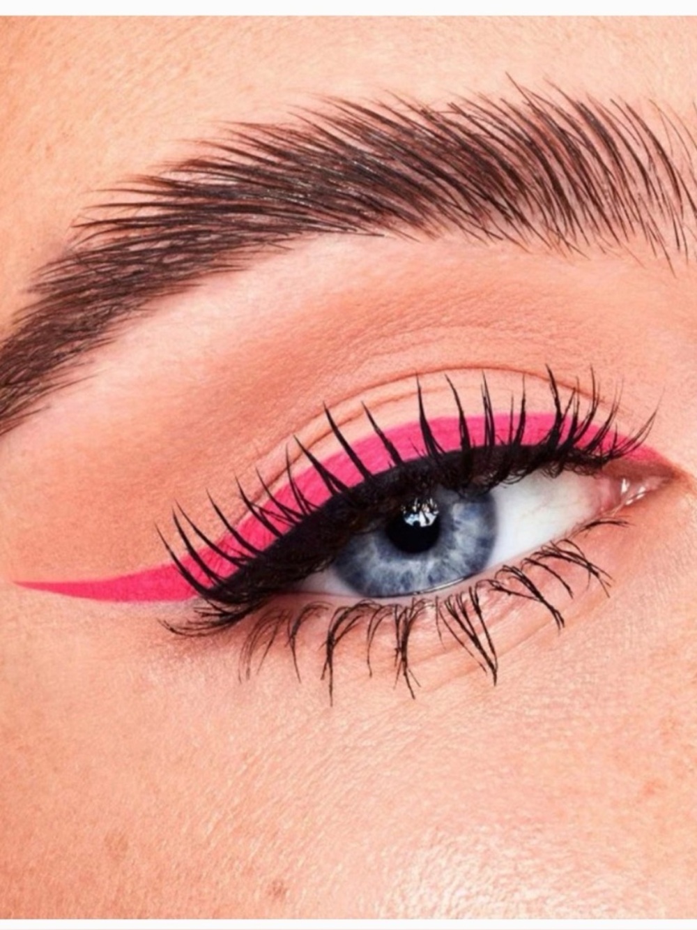 NIB Kylie Liquid Eyeliner Pen - Picture 4 of 4